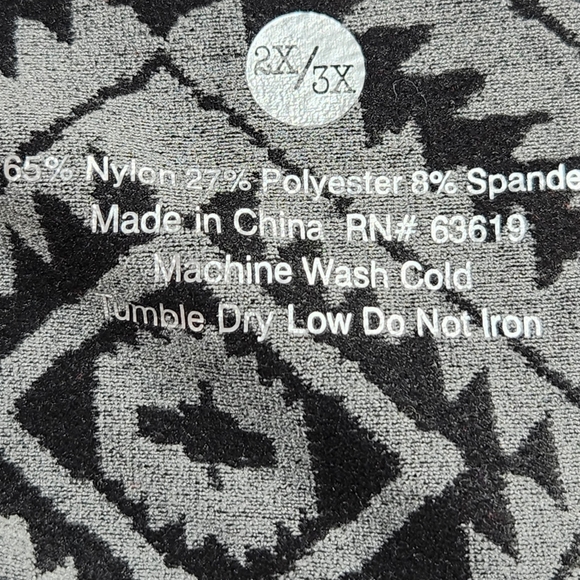 Eye Candy NWT Black & Grey Geometric Print Pull On Leggings Plus Size 2x / 3X - Picture 8 of 9